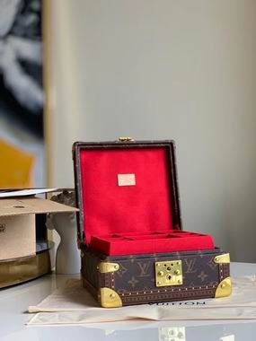 M4700SP 23X23X11cm QS 4 (2)