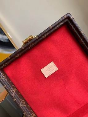 M4700SP 23X23X11cm QS 4 (7)