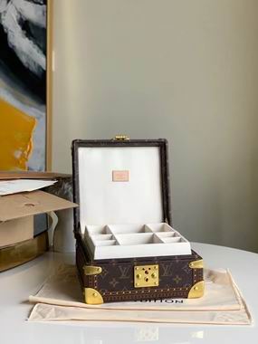 M4700SP 23X23X11cm QS 5 (2)