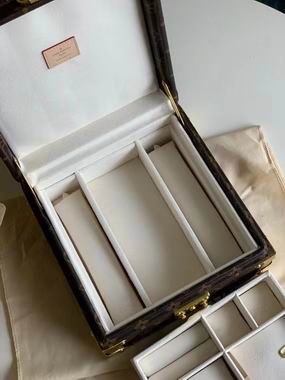 M4700SP 23X23X11cm QS 5 (8)