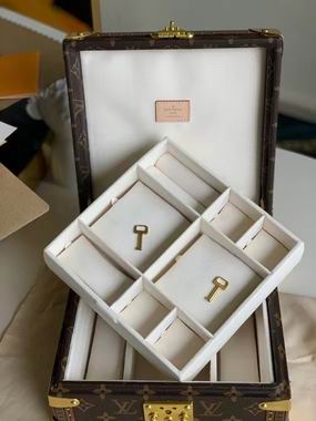 M4700SP 23X23X11cm QS 5 (9)