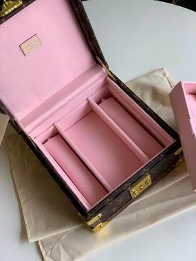 M4700SP 23X23X11cm QS 6 (3)