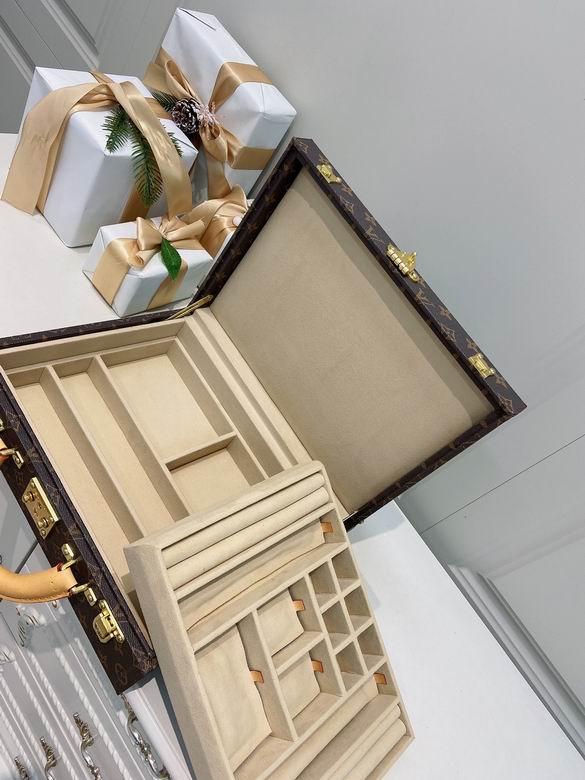 M4700TSZB 34X25X10cm QS 2 (7)