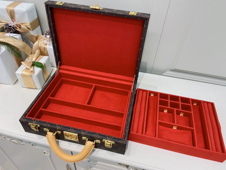 M4700TSZB 34X25X10cm QS 3 (8)