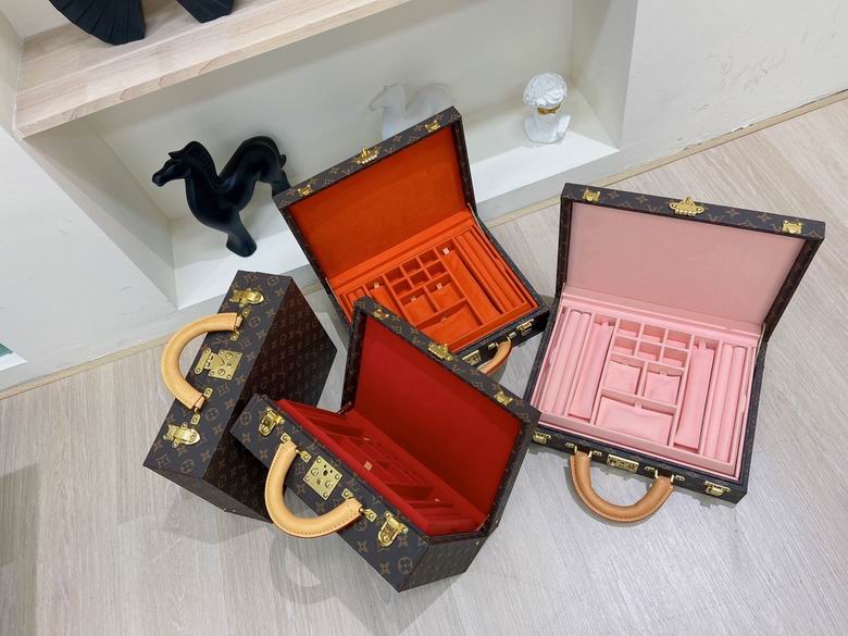 M4700TSZB 34X25X10cm QS 3 (9)