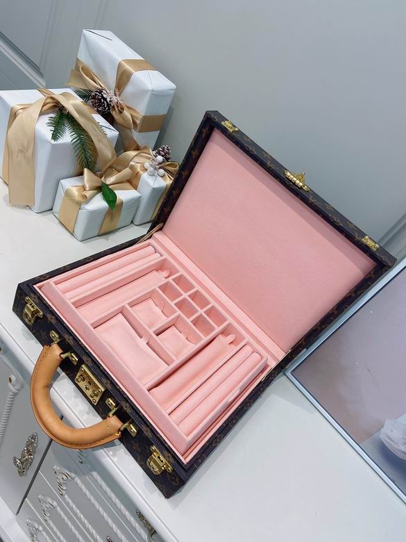 M4700TSZB 34X25X10cm QS 4 (8)