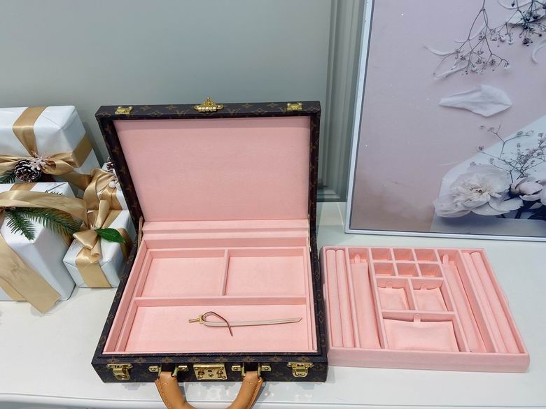 M4700TSZB 34X25X10cm QS 4 (9)