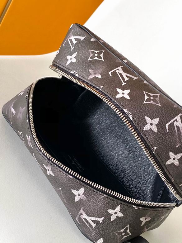 M47069 23X13X12cm XM 8