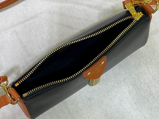 M47123 21x13cm ss (27)