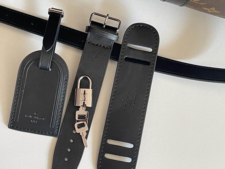 M56713 55X27X20cm WP (5)