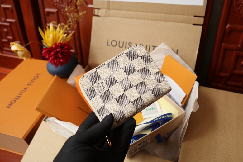 M60067 11X8X2cm XM 4 (2)