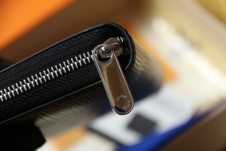 M60067 11X8X2cm XM 5 (5)