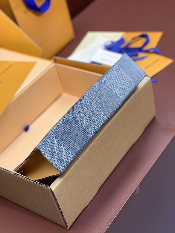 M61692 27X21X6cm YG 5