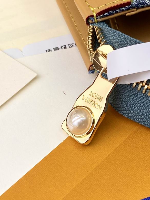 M61692 27X21X6cm YG 8