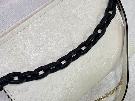 M67692 M80504 25x20x5cm cs (16)