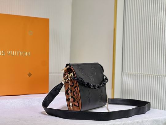 M67692 M80504 25x20x5cm cs (3)