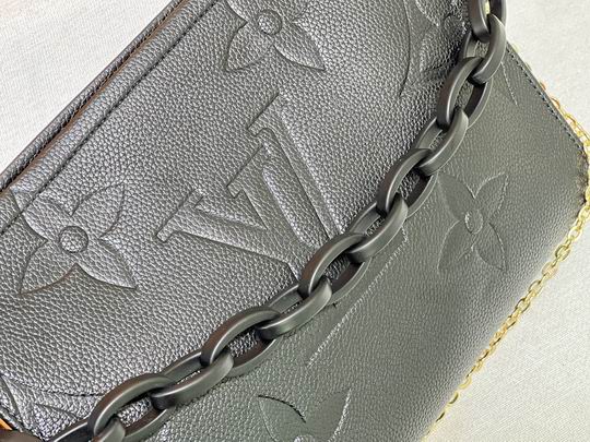 M67692 M80504 25x20x5cm cs (9)