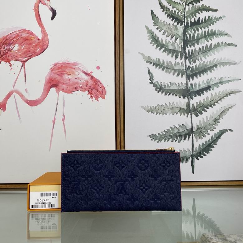 M68713 20x10x0.3 bl (3)