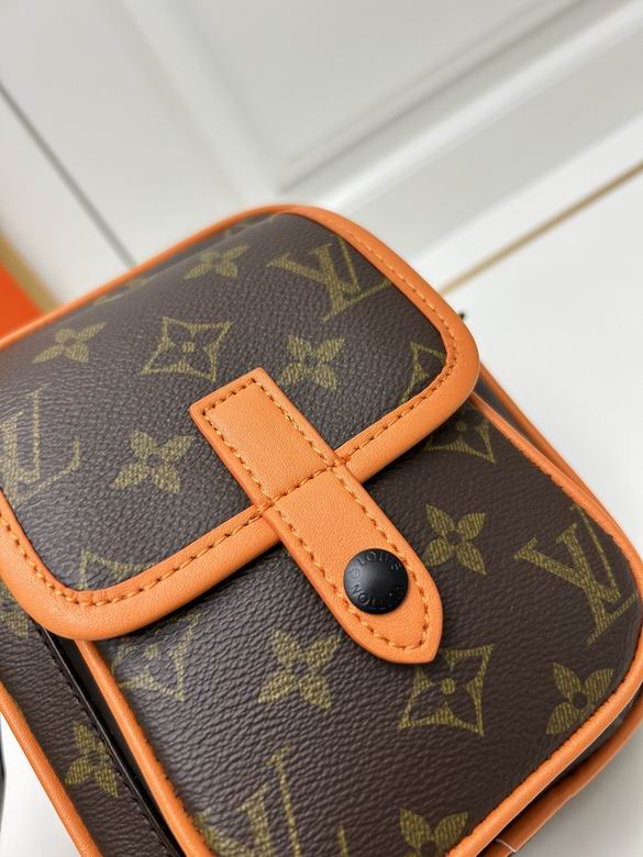 M69404 15X17X8cm XMY 2色 12