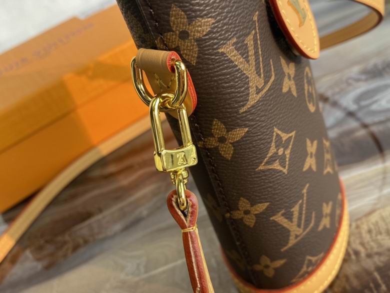 M80874 Fold Me Pouch 14.5X18X6.5 BL (6)