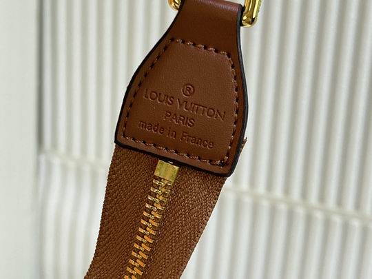 M81366 26x20x5cm cs (16)