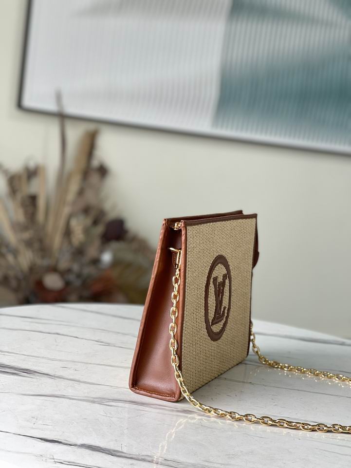 M81366 9.8x7.9x2.2cm gf (12)