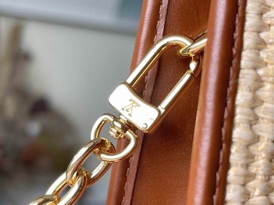 M81366 9.8x7.9x2.2cm gf (17)