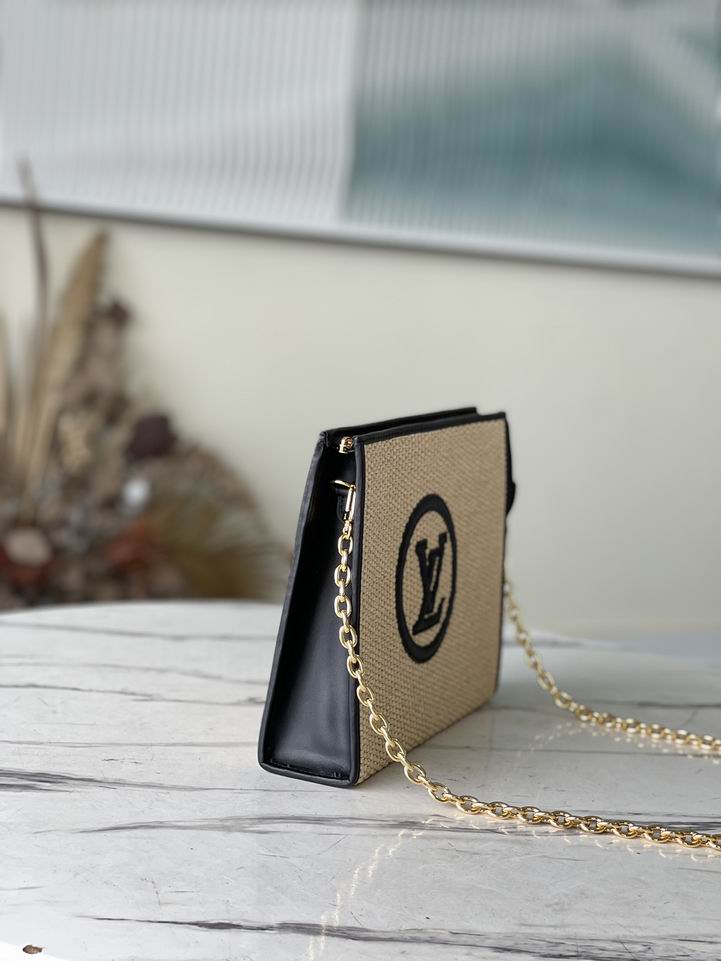 M81366 9.8x7.9x2.2cm gf (3)