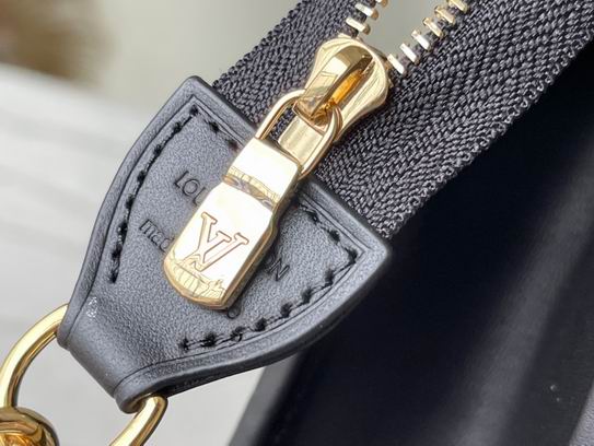 M81366 9.8x7.9x2.2cm gf (8)