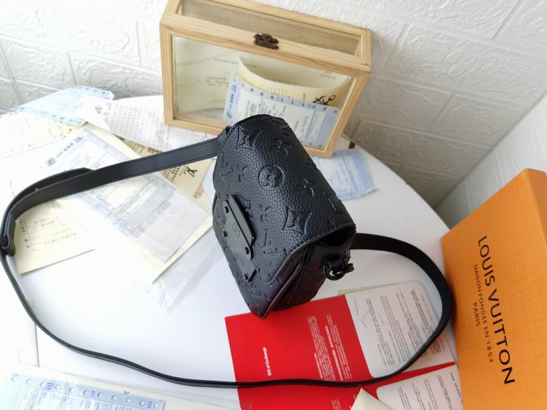 M81522 12X19X7cm YG 4色 (11)