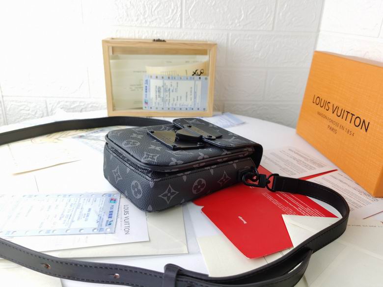 M81522 12X19X7cm YG 4色 (22)