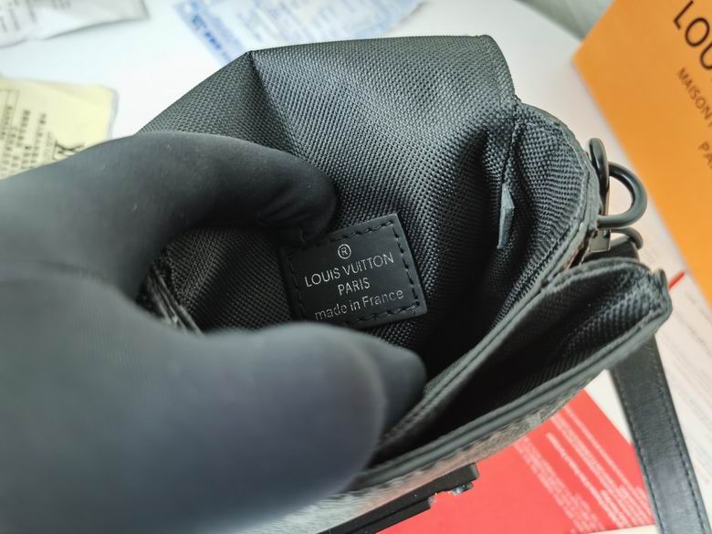 M81522 12X19X7cm YG 4色 (26)