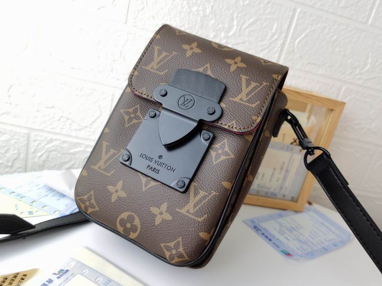 M81522 12X19X7cm YG 4色 (31)