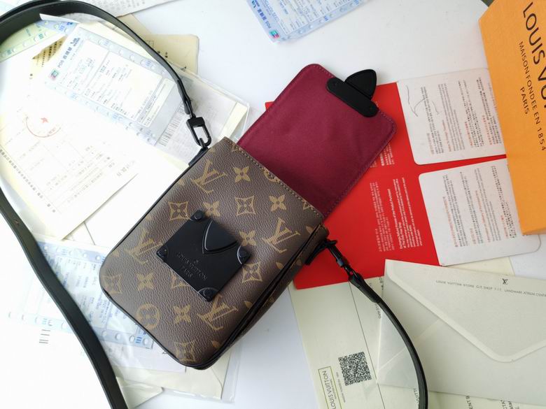 M81522 12X19X7cm YG 4色 (32)