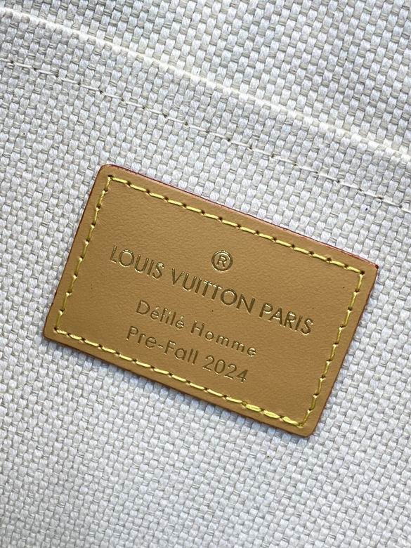 M81569 30X21.5X1cm YG 8