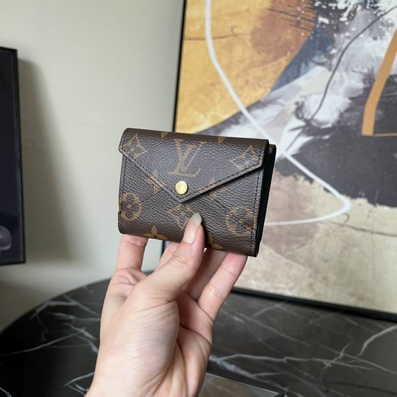 M81666 10X8X3cm YG (4)