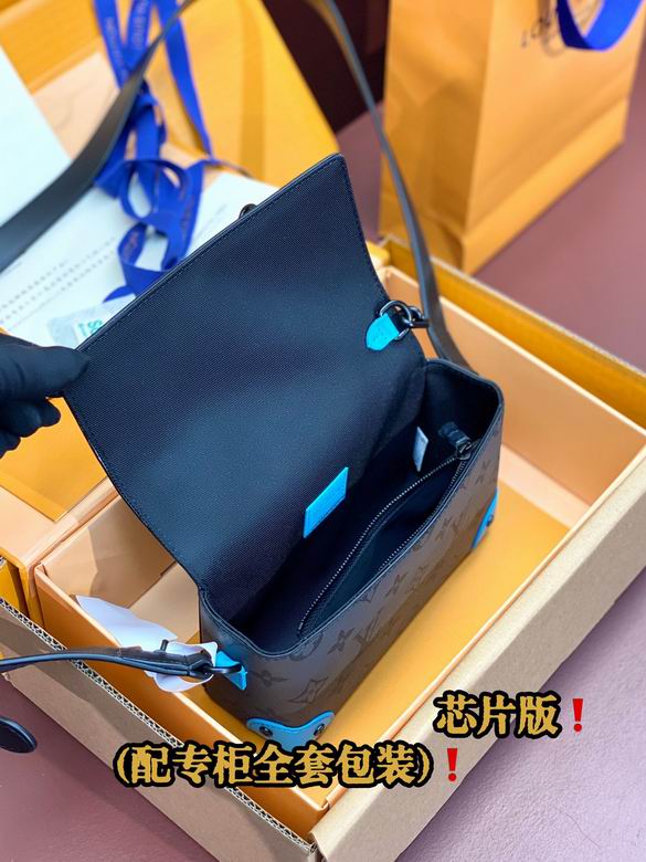 M81746 18X11X6.5cm YG 4色 30