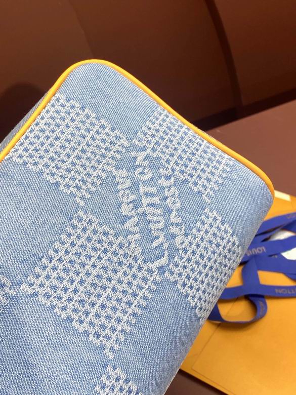 M83112 23X13X12cm YG 6