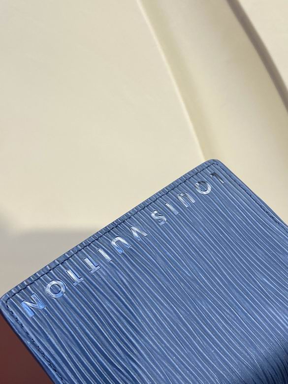 M83330 7.5X11.1X1cm YG 7