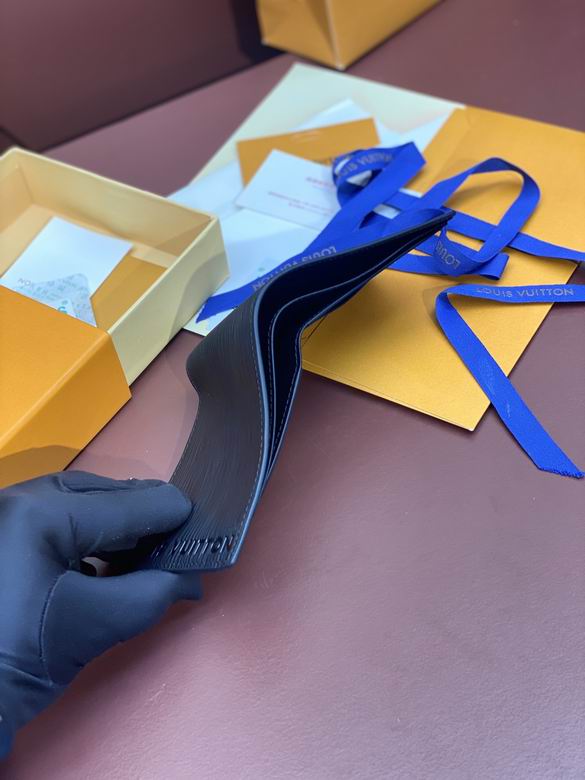 M83333 11.5X9X1.5cm YG 4