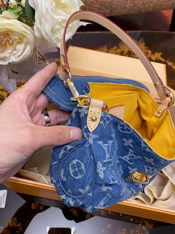 M95050 26x15x9cm gf (4)