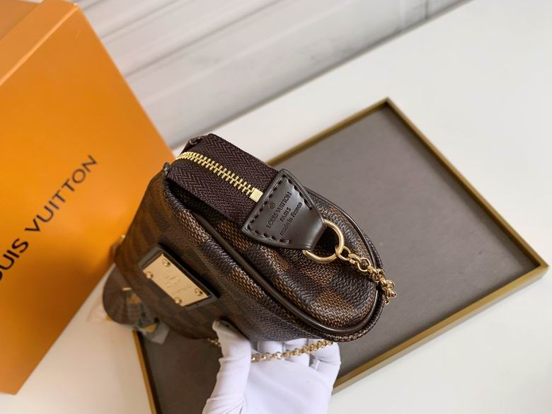 M95567 25X13X4cm XMY 3色 16