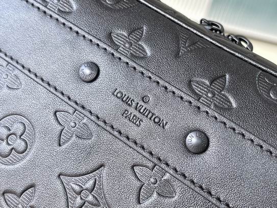 Monogram盥洗包M68589 26x17x7cm gf (5)