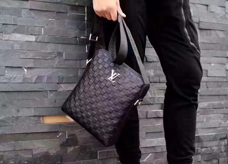 Monogram 0695 25X28X6cm WP (3)