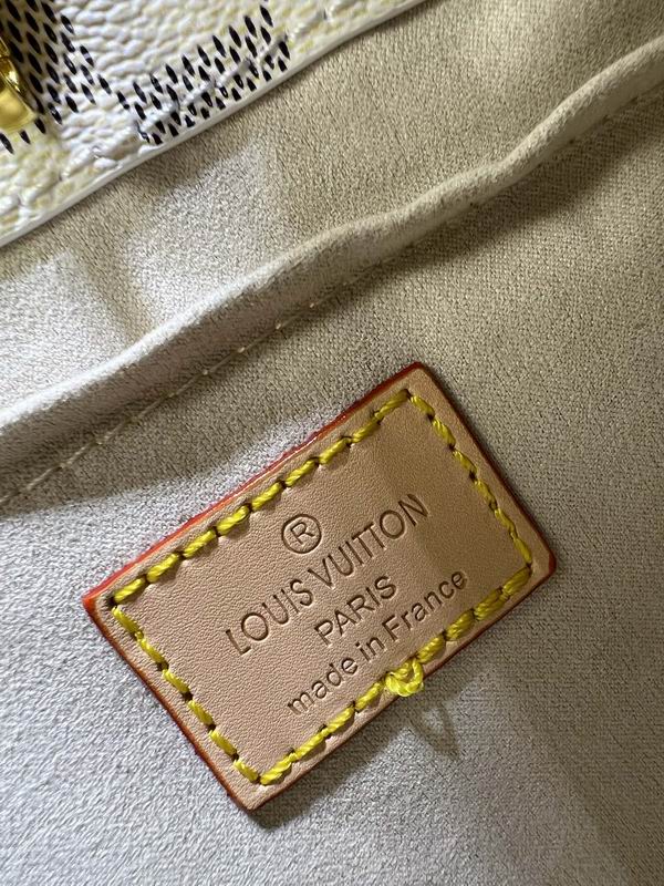 Montaigne BB M41055 29x20x13cm ss (17)