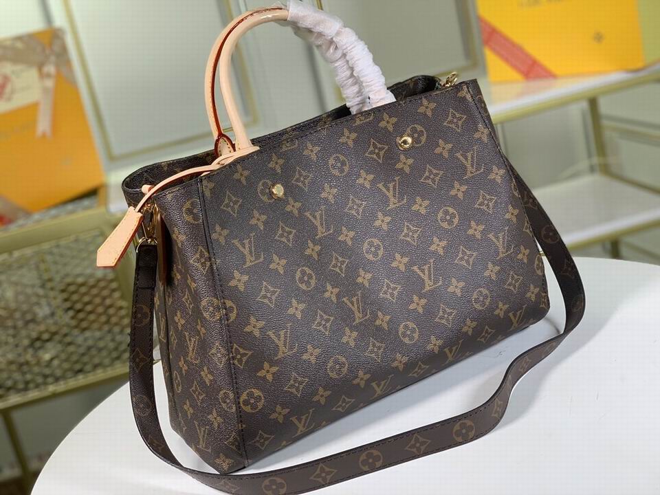 Montaigne M41055 29x20x13 bc (13)