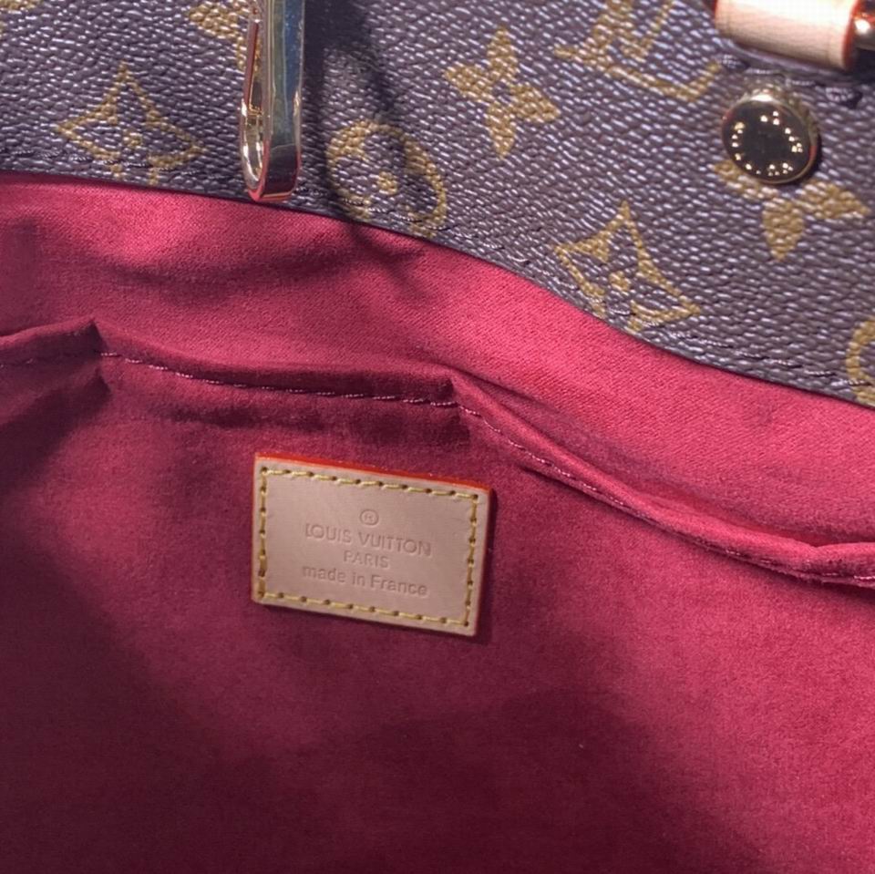 Montaigne M41055 29x20x13 bc (17)