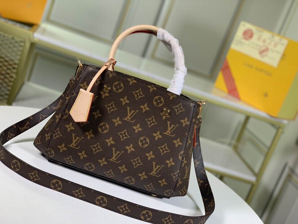 Montaigne M41055 29x20x13 bc (4)