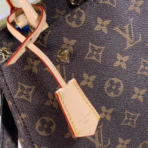 Montaigne M41056 33×23×15 bc (5)