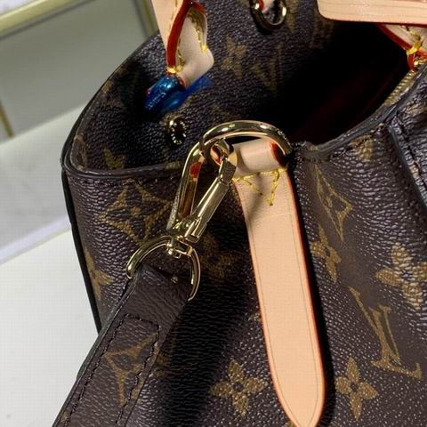 Montaigne M41056 33×23×15 bc (7)